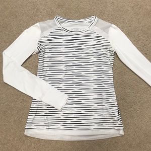 Oiselle Muscle Long Sleeve Top.